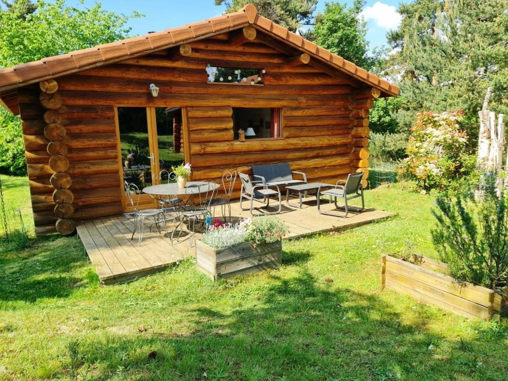 Pialous:Chalet En Rondins Avec Espace Detente La Chapelle-d'Aurec 外观 照片